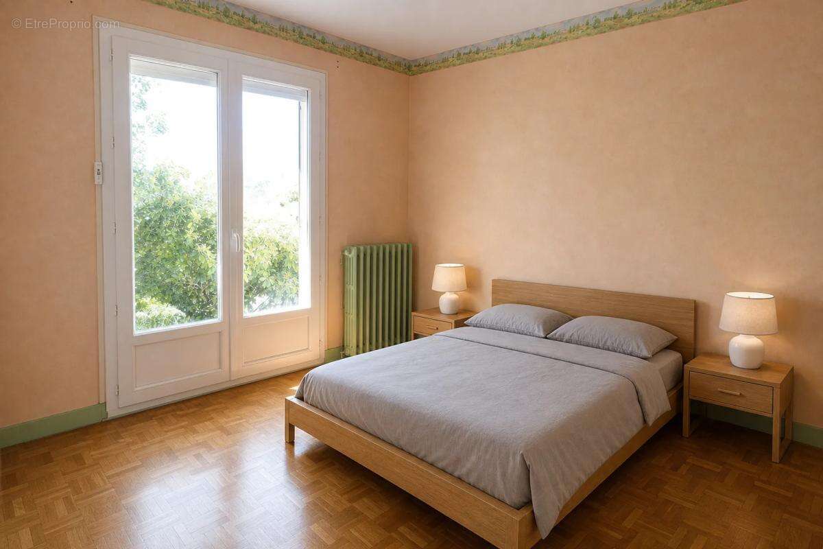 Maison à CONDAT-SUR-VIENNE