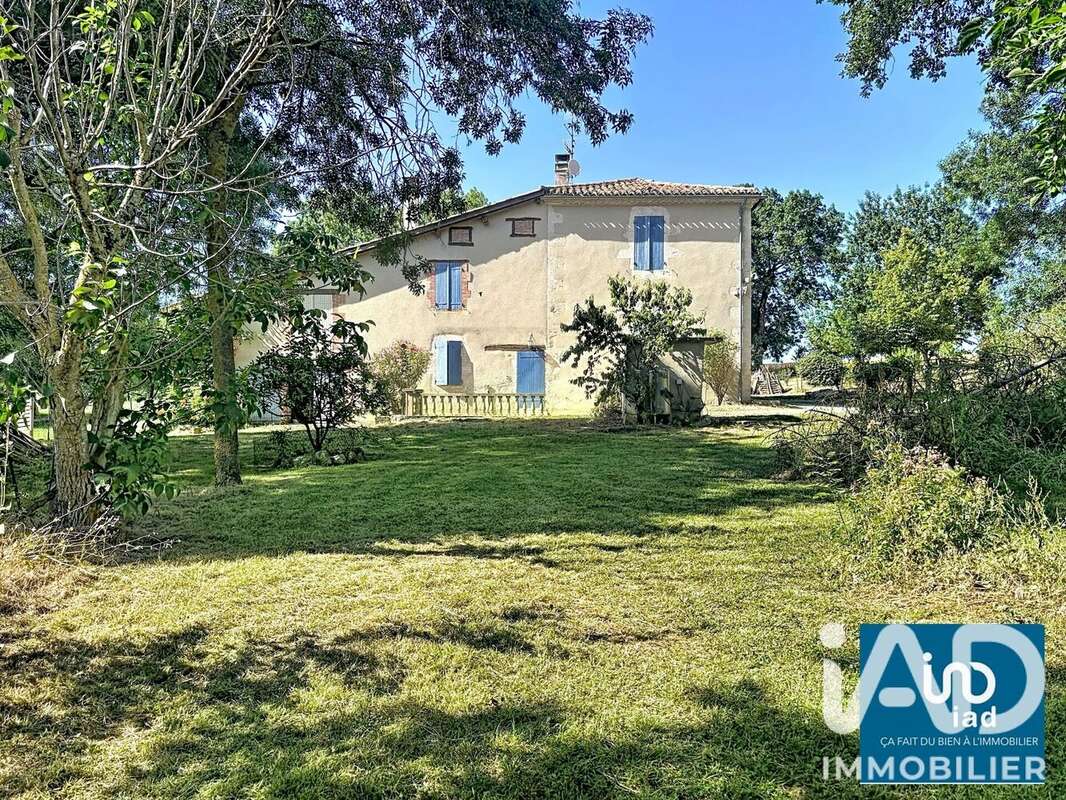 Maison 288 m² à Fleurance  - photo 2