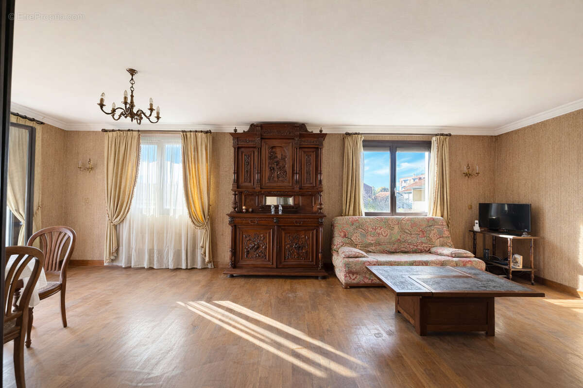 Maison à VILLEURBANNE