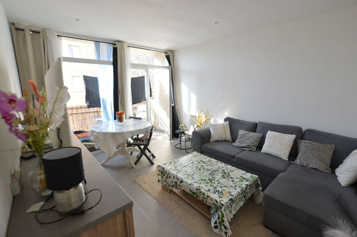 Appartement à MARSEILLE-12E