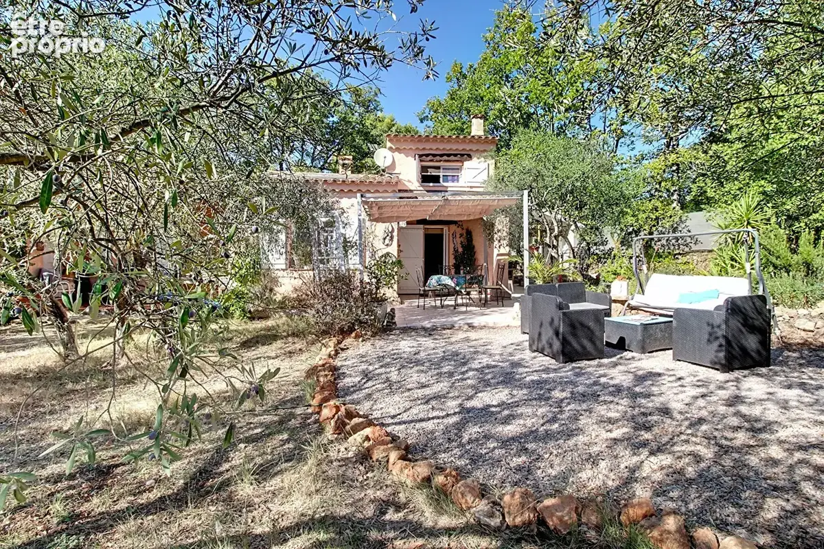 A vendre en exclusivite ! flayosc maison avec dépendance sur terrain de 2000 m² - photo 2