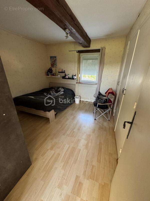 Maison à SAINT-DENIS-DE-CABANNE