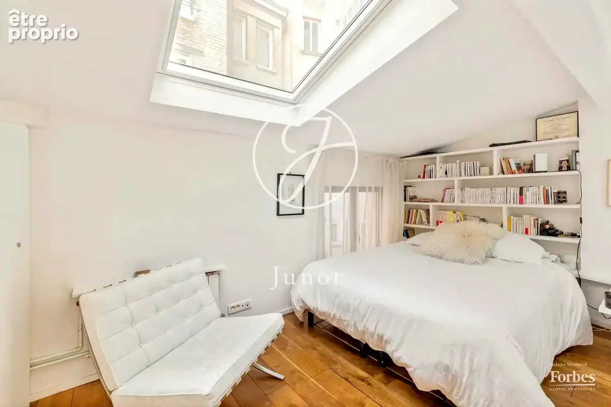 Paris 18e - MONTMARTRE - ABBESSES/LEPIC - Appartement comme une maison - 72,78m² au sol (64,55m² Carrez) - photo 12