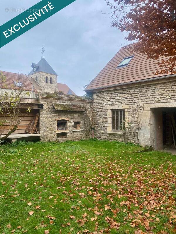 Photo 1 - Maison à MAUREGNY-EN-HAYE