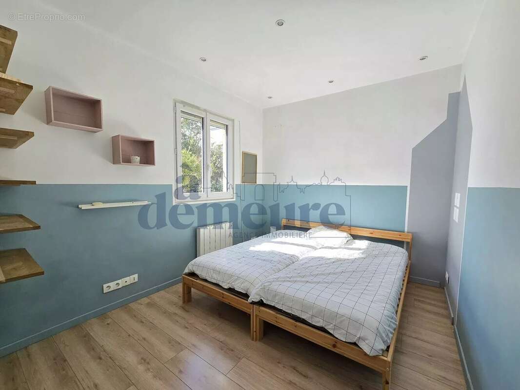 Maison à ISSY-LES-MOULINEAUX