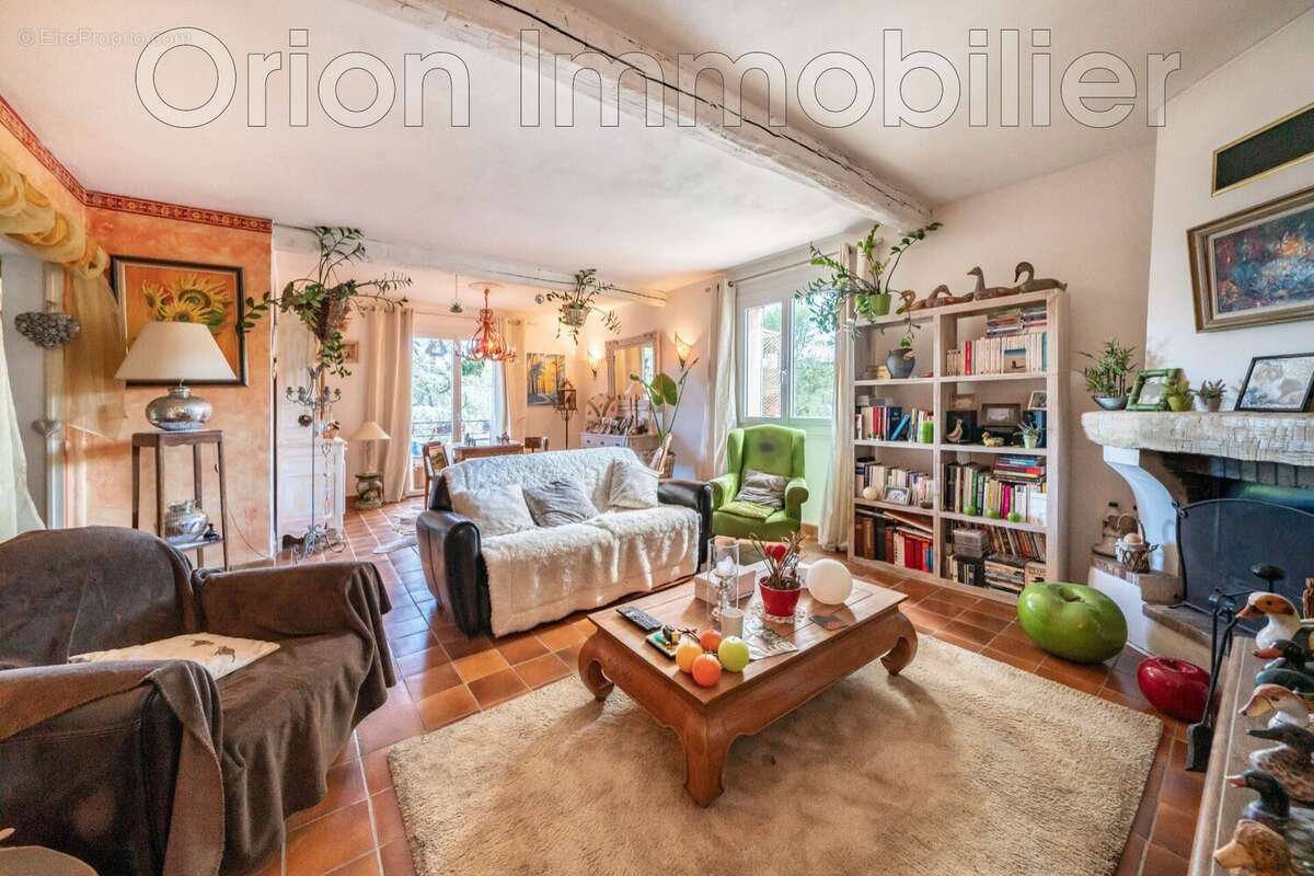 Maison à PEYMEINADE