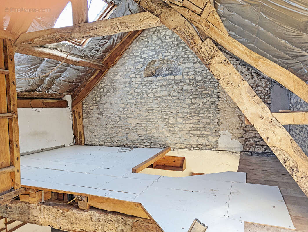 Maison à CORQUILLEROY