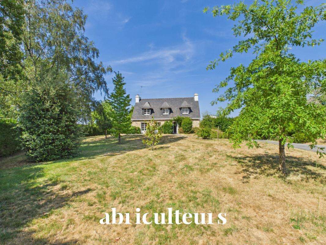 Maison familiale d’environ 160 m² en vente au nord de Vannes (Le Teninio) 56000 - photo 2