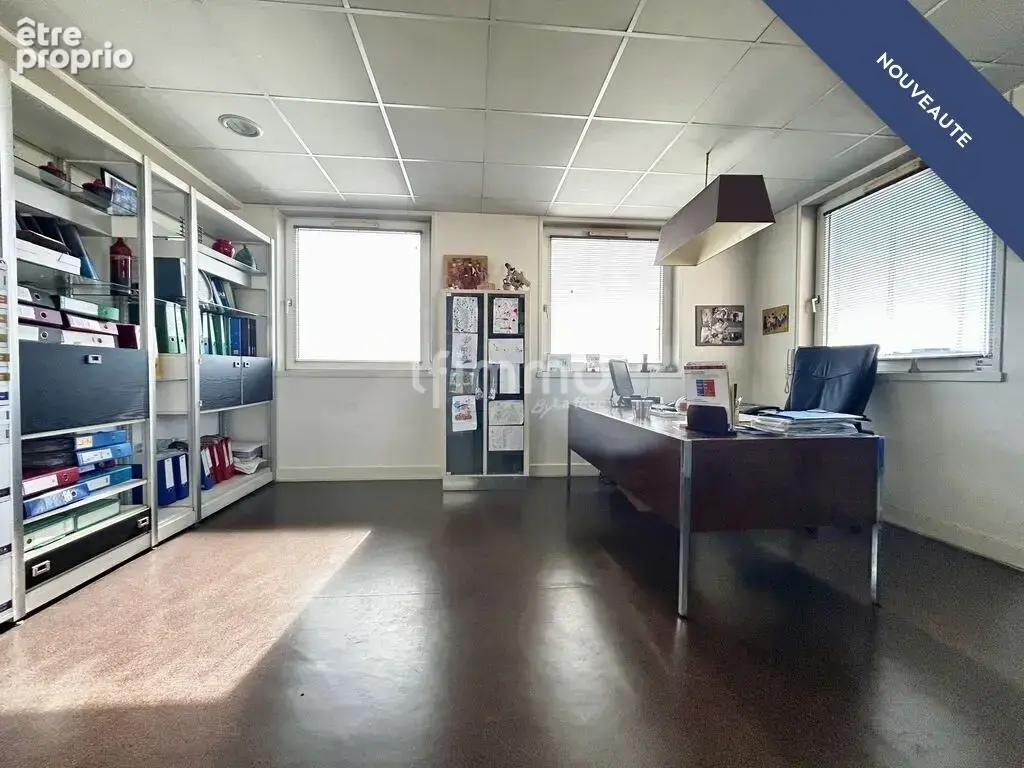 Bureaux 100m2 , gare de Bondy, 2e Étage, Ascenseur - photo 3