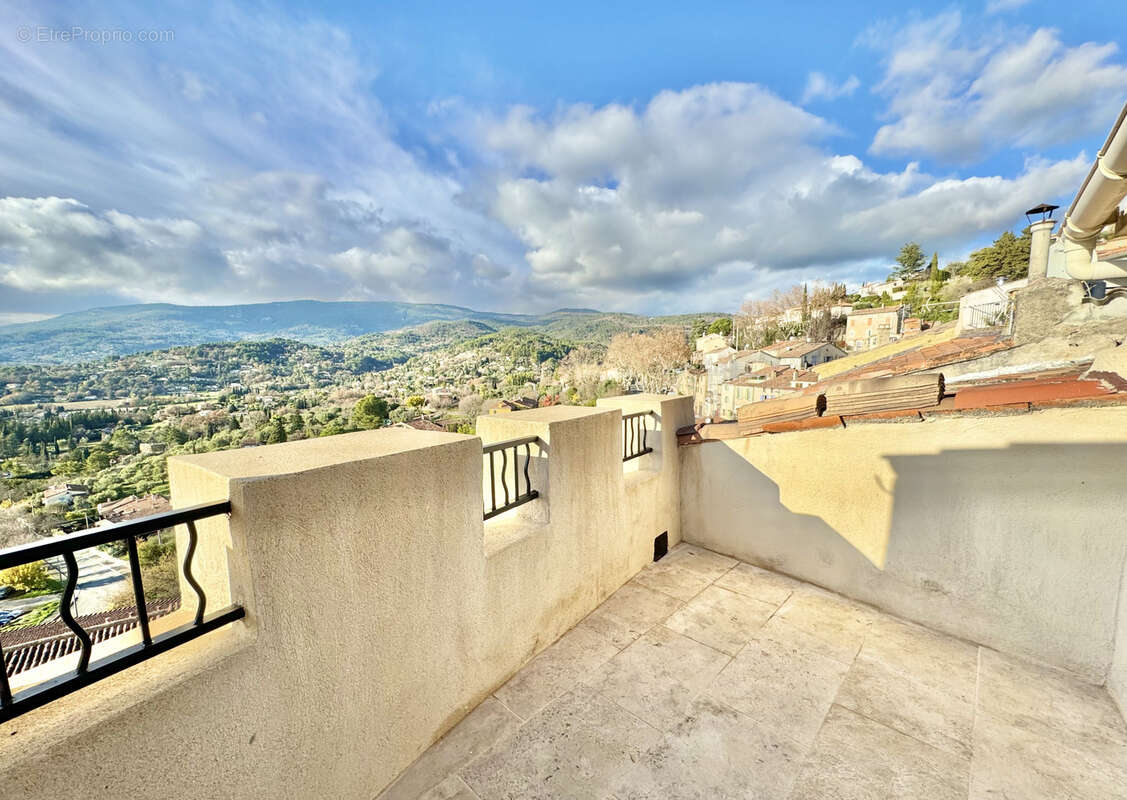 Appartement à FAYENCE