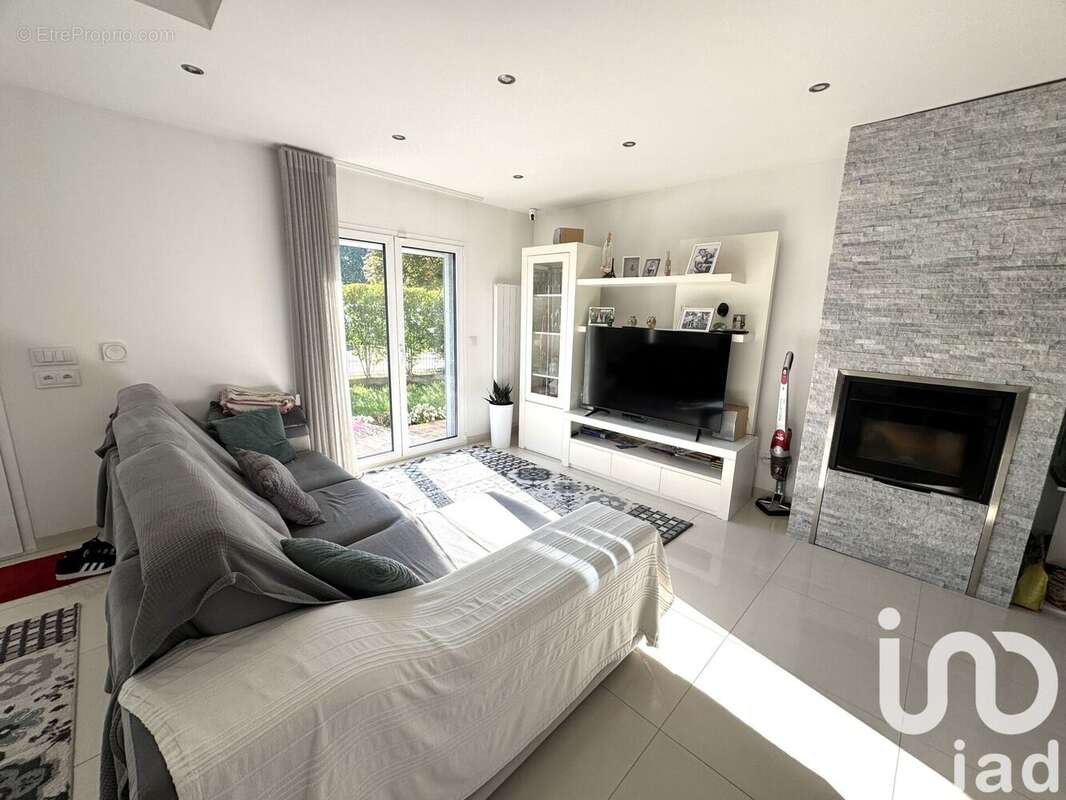 Photo 6 - Maison à PONTAULT-COMBAULT