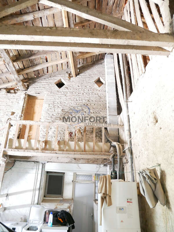 Grande maison en pierre rénovée avec T2 indépendant, dépendances et parc arboré - photo 16