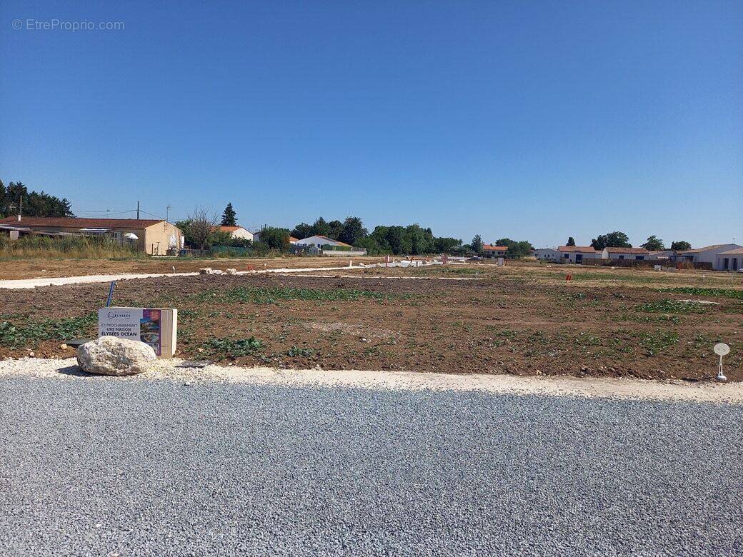 Terrain à LA ROCHELLE