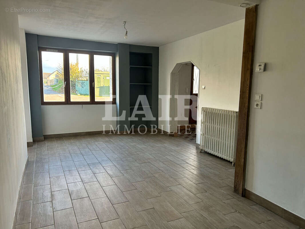 Maison à VILLEDIEU-LES-BAILLEUL