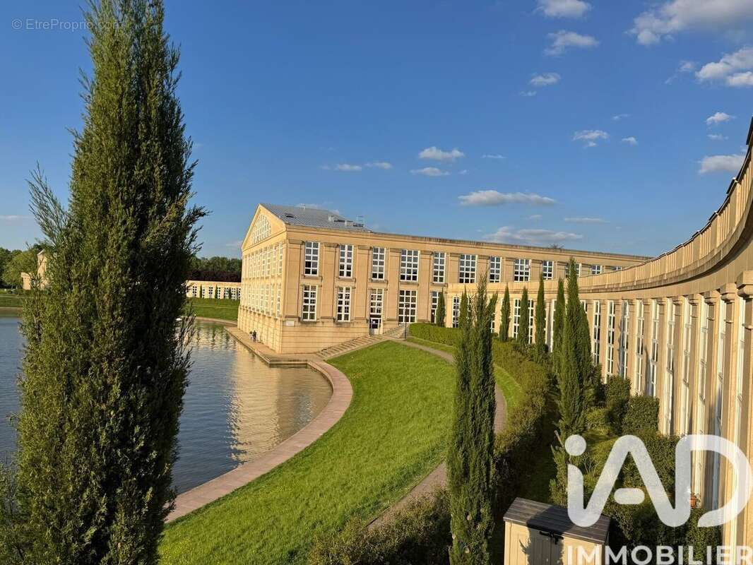 Photo 2 - Appartement à VOISINS-LE-BRETONNEUX
