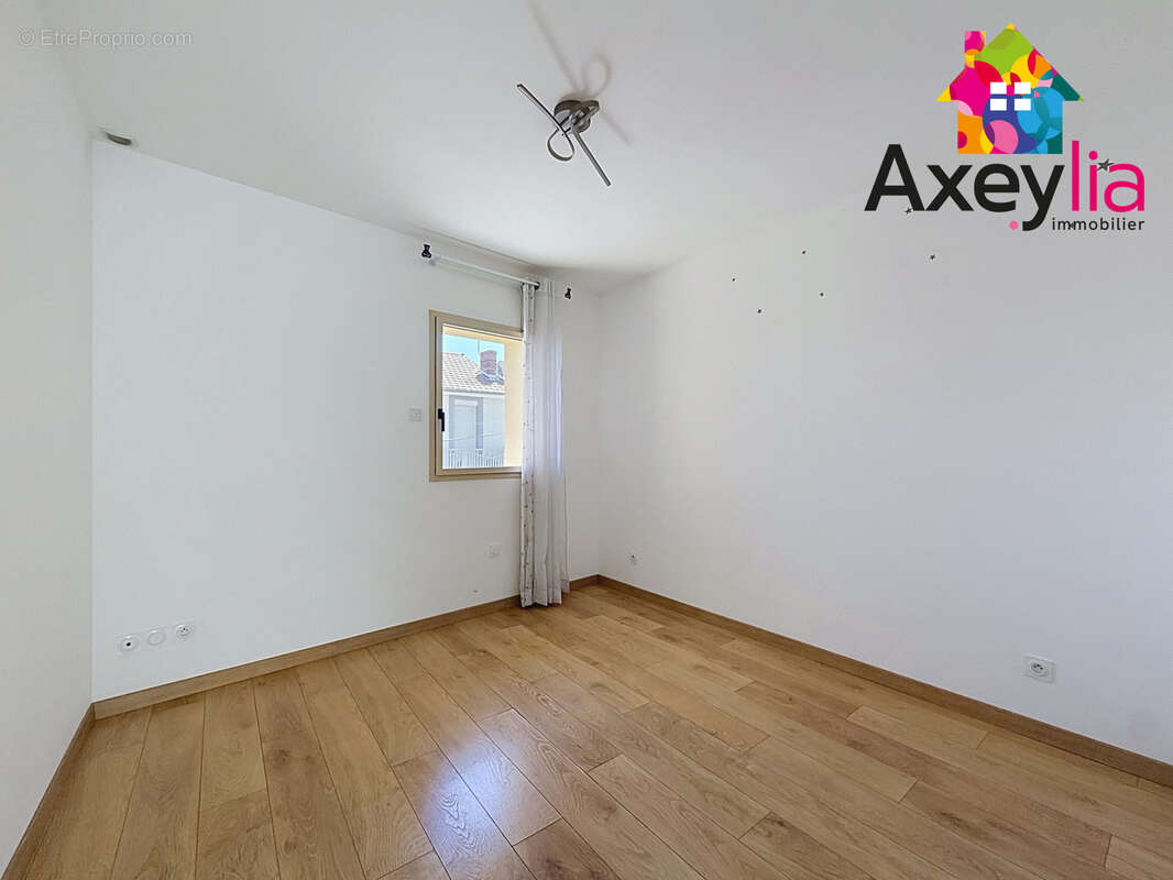 A vendre - feurs -  maison individuelle avec terrain et grand espace de vie - photo 10