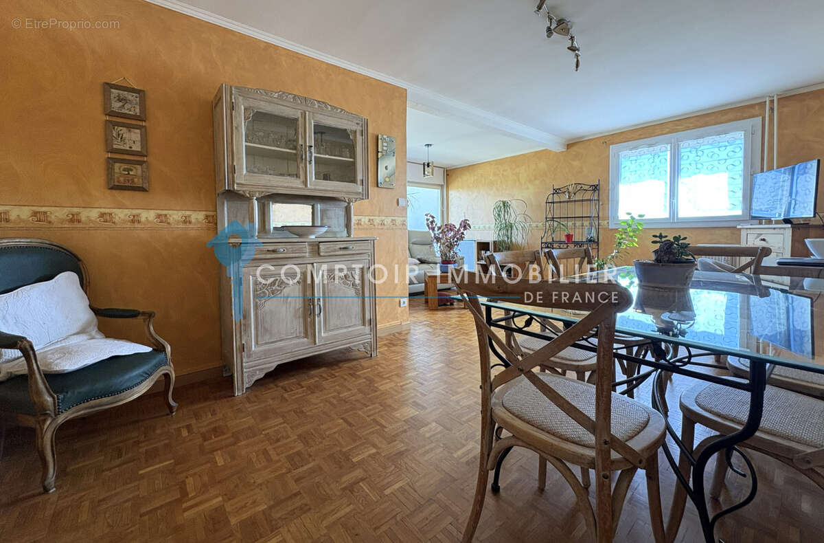 Appartement à NIMES