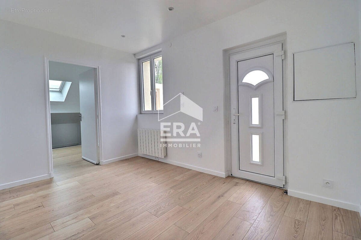 Appartement à COLOMBES