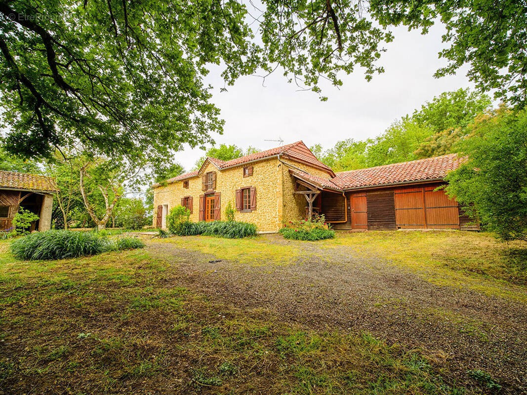 Maison à AIRE-SUR-L'ADOUR