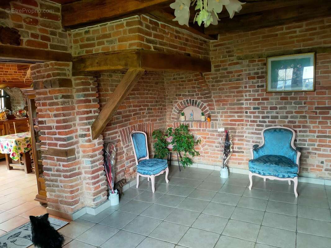 Maison 135 m² à Pleure  - photo 2