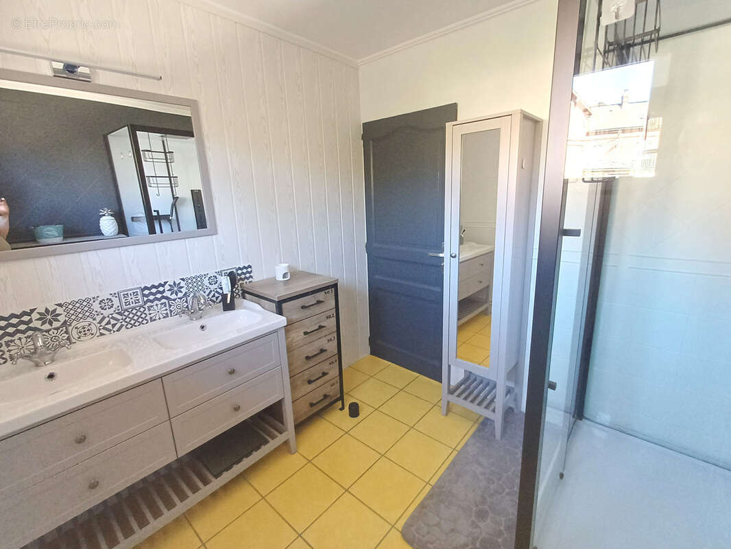 Maison à ARQUES-LA-BATAILLE