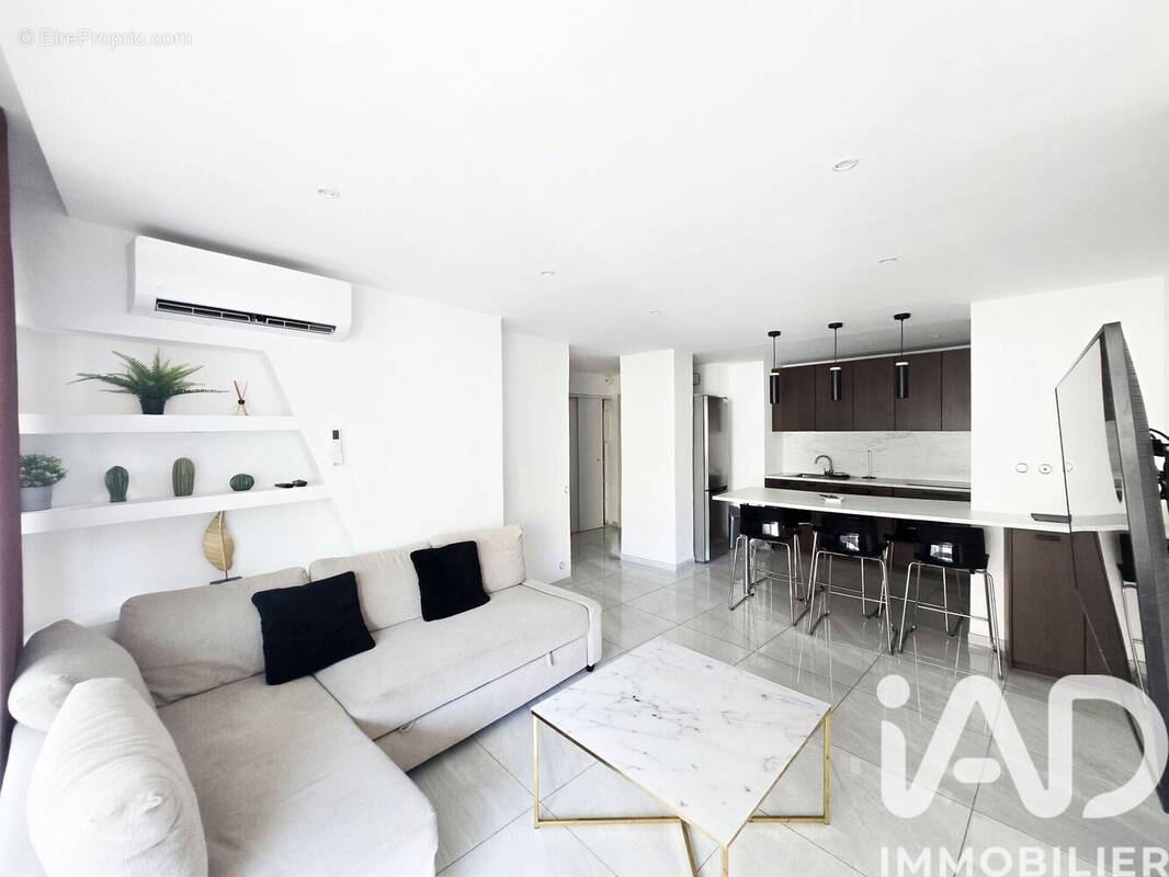 Photo 1 - Appartement à SAINT-RAPHAEL