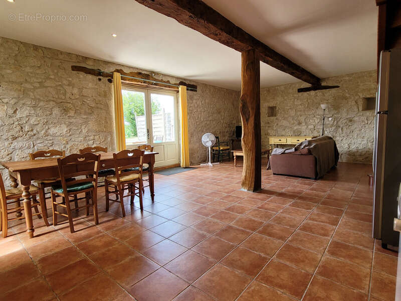 Maison à LA ROMIEU