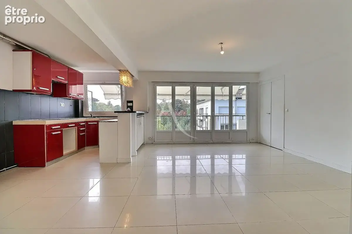 Bel Appartement Maisons Laffitte 5 pièce(s) 86,97 m2  (3 chambres) + chbre de service  (9,48 m²) au calme ! - photo 3