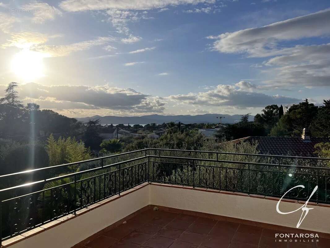 Appartement à SAINT-RAPHAEL