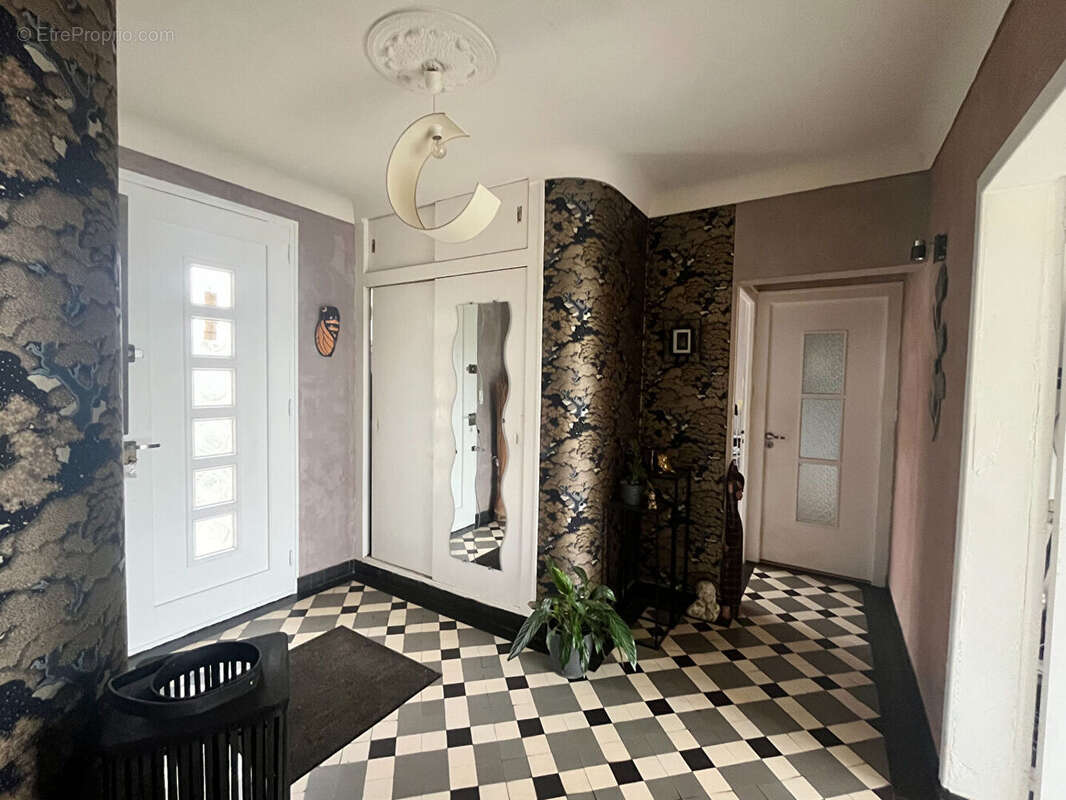 Maison à MONTFORT-SUR-MEU