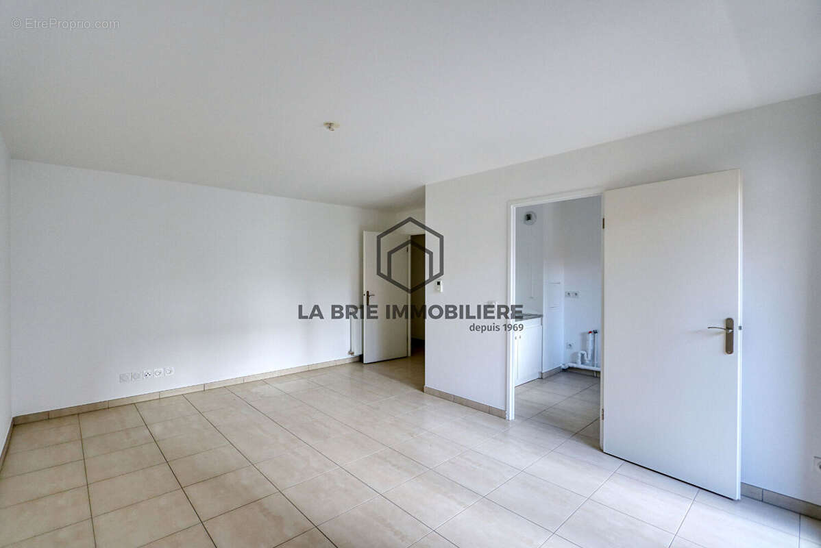 Appartement à JUVISY-SUR-ORGE