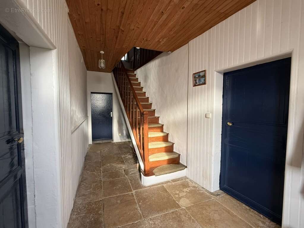 Maison à PIOUSSAY