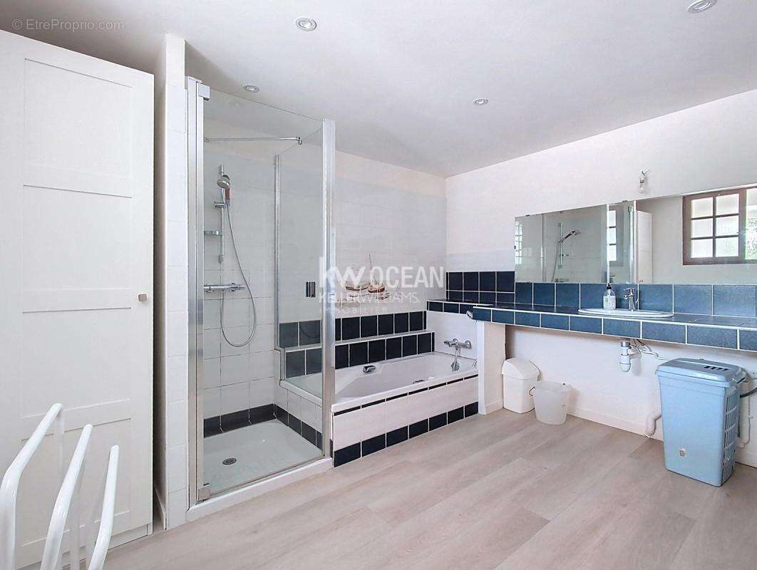 Maison à PLOUGASNOU