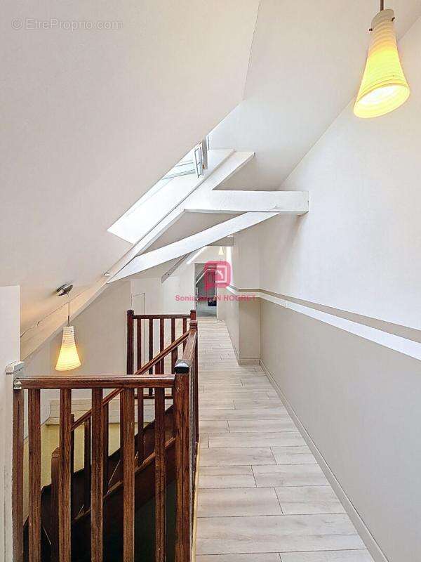 Maison  4 chambres- terrain 8000m² - photo 5