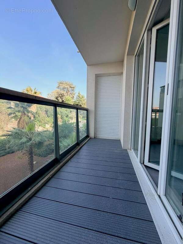   - Appartement à CAGNES-SUR-MER
