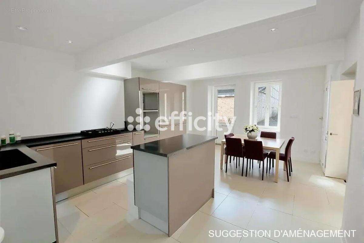 Maison à BLAINVILLE-SUR-ORNE