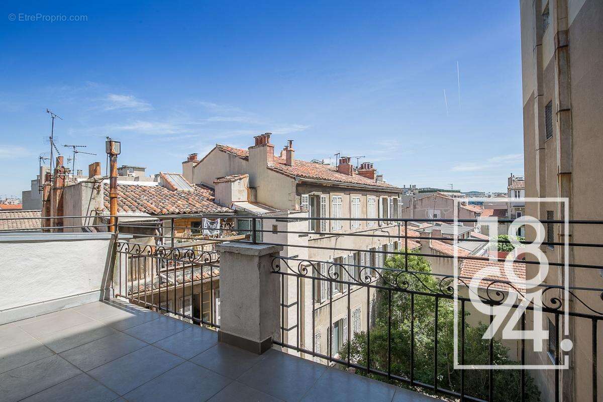 Appartement à MARSEILLE-6E