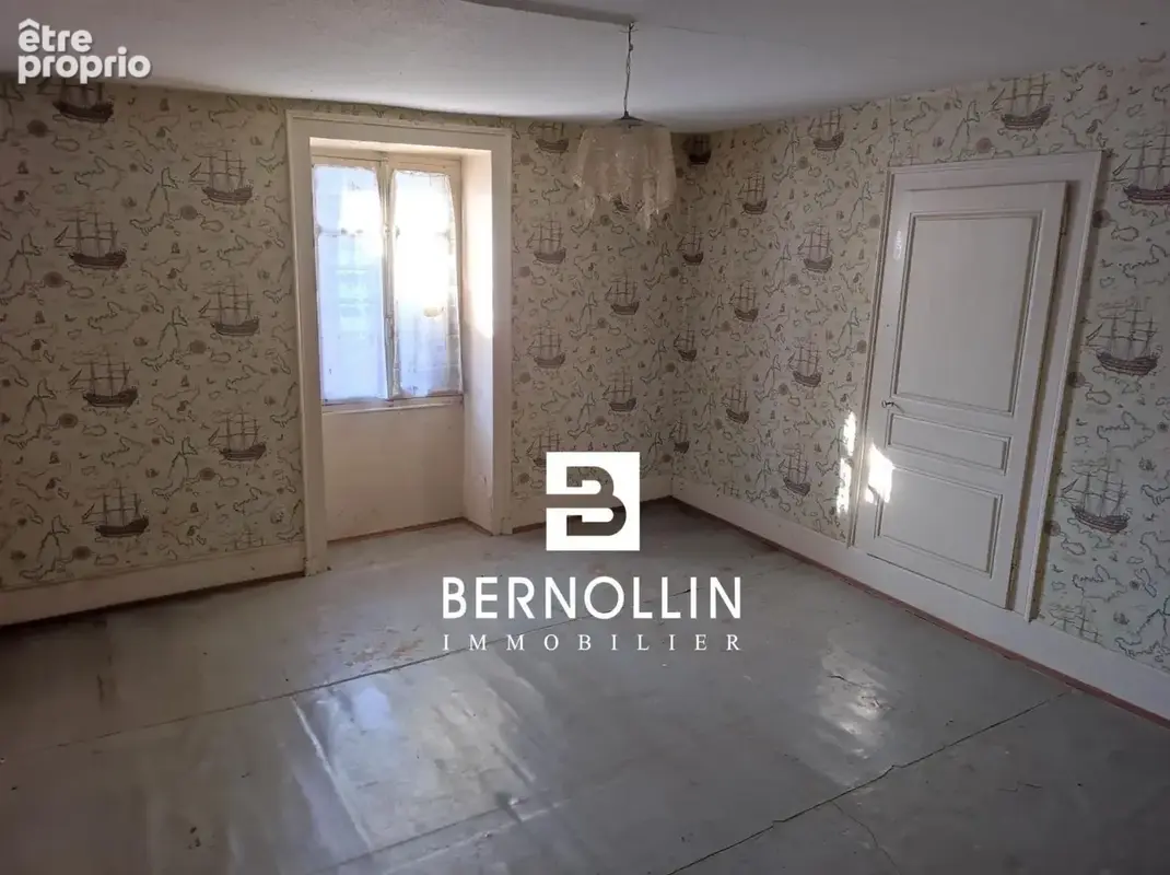 Ensemble immobilier au c?ur de Beaupont avec terrain et location de locaux - photo 21
