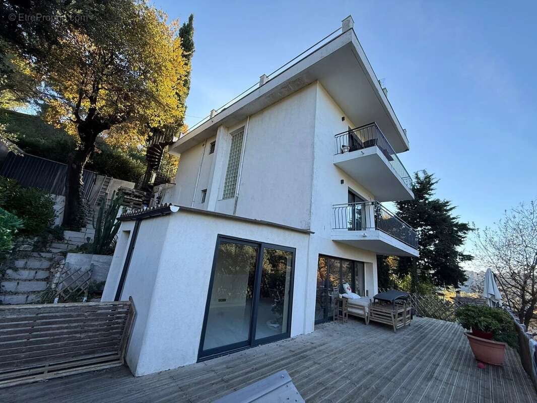 Maison à CAGNES-SUR-MER