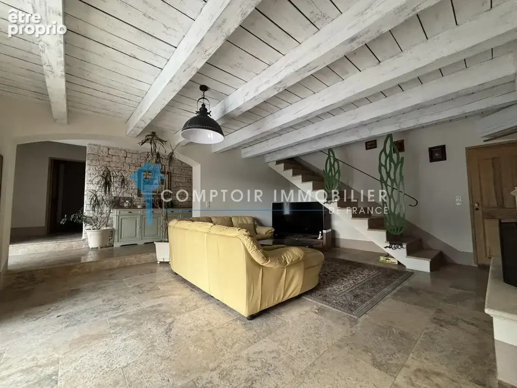 Secteur goudargues : mas recent avec piscine et appartement independant - photo 4