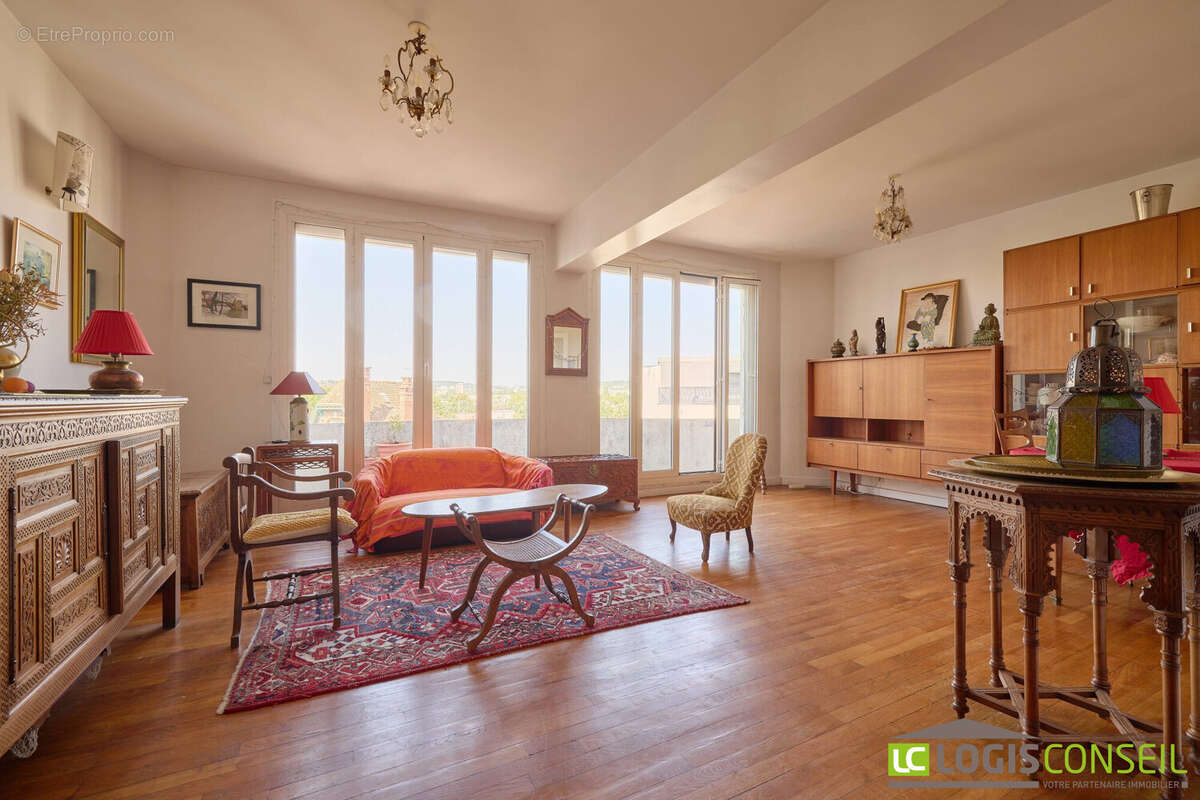 Appartement à BOURG-LA-REINE
