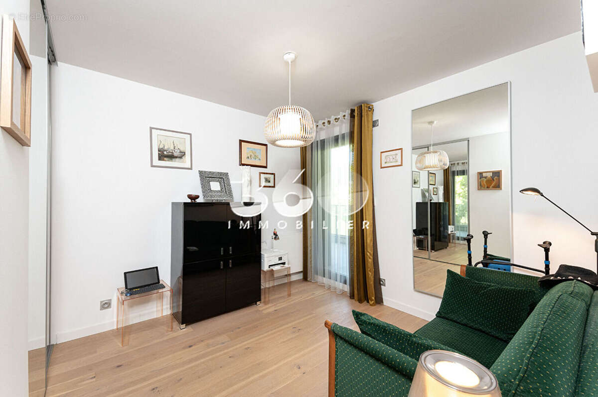 Appartement à BRISON-SAINT-INNOCENT