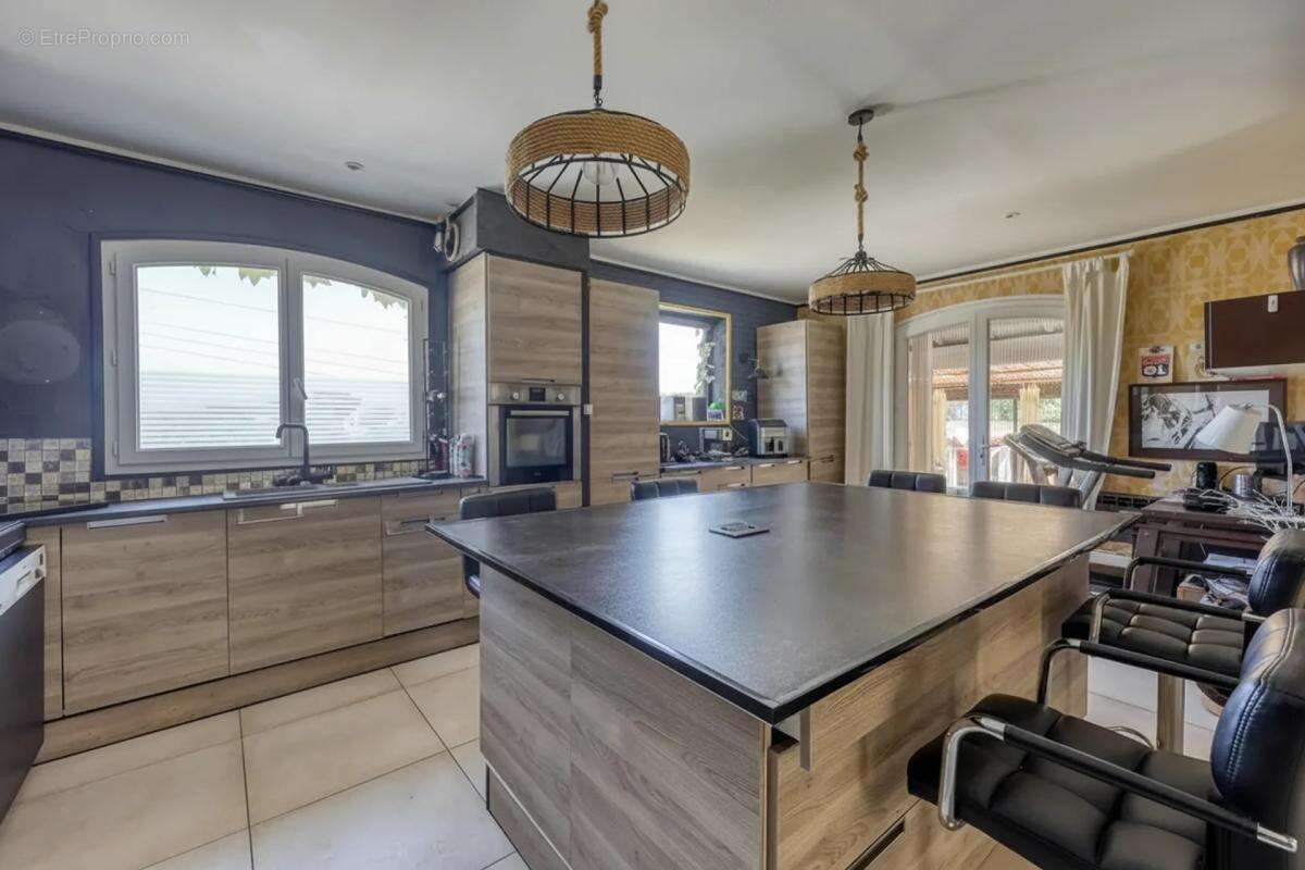 Maison 4P + Studio à La Seyne-sur-Mer, vue exceptionnelle - photo 7