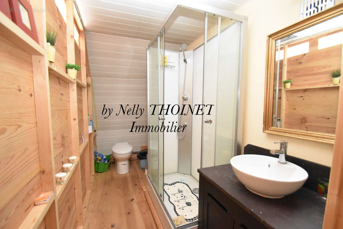 Maison à BESSE-ET-SAINT-ANASTAISE