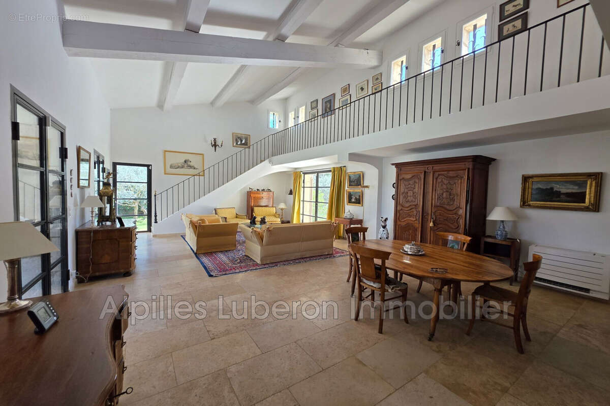 Maison à EYGALIERES