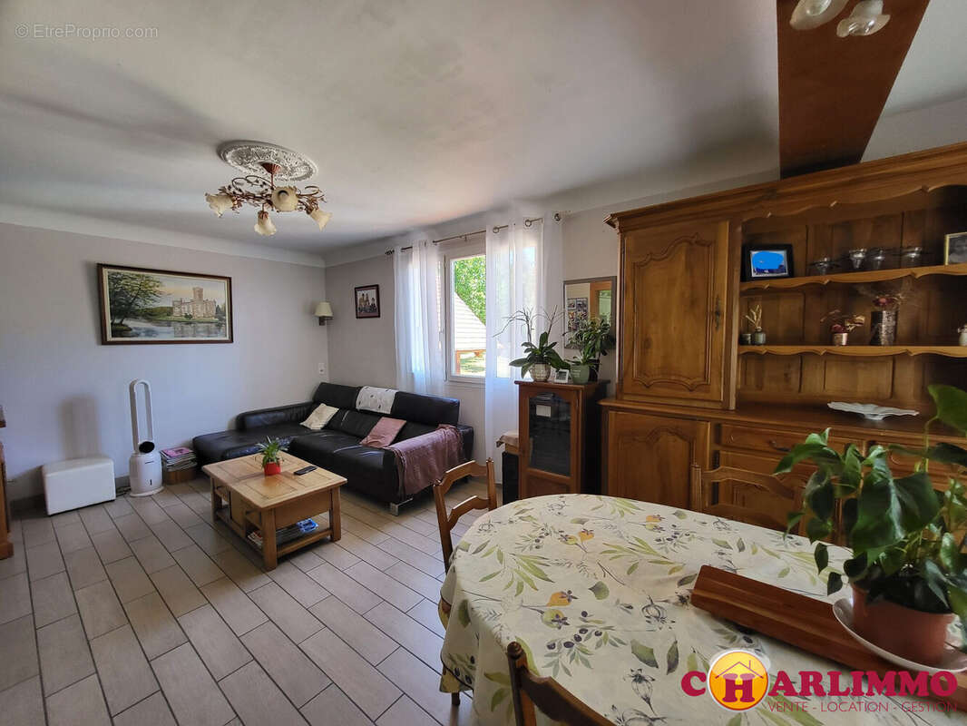 Maison 115 m² à Saint-Brice-Sur-Vienne  - photo 4