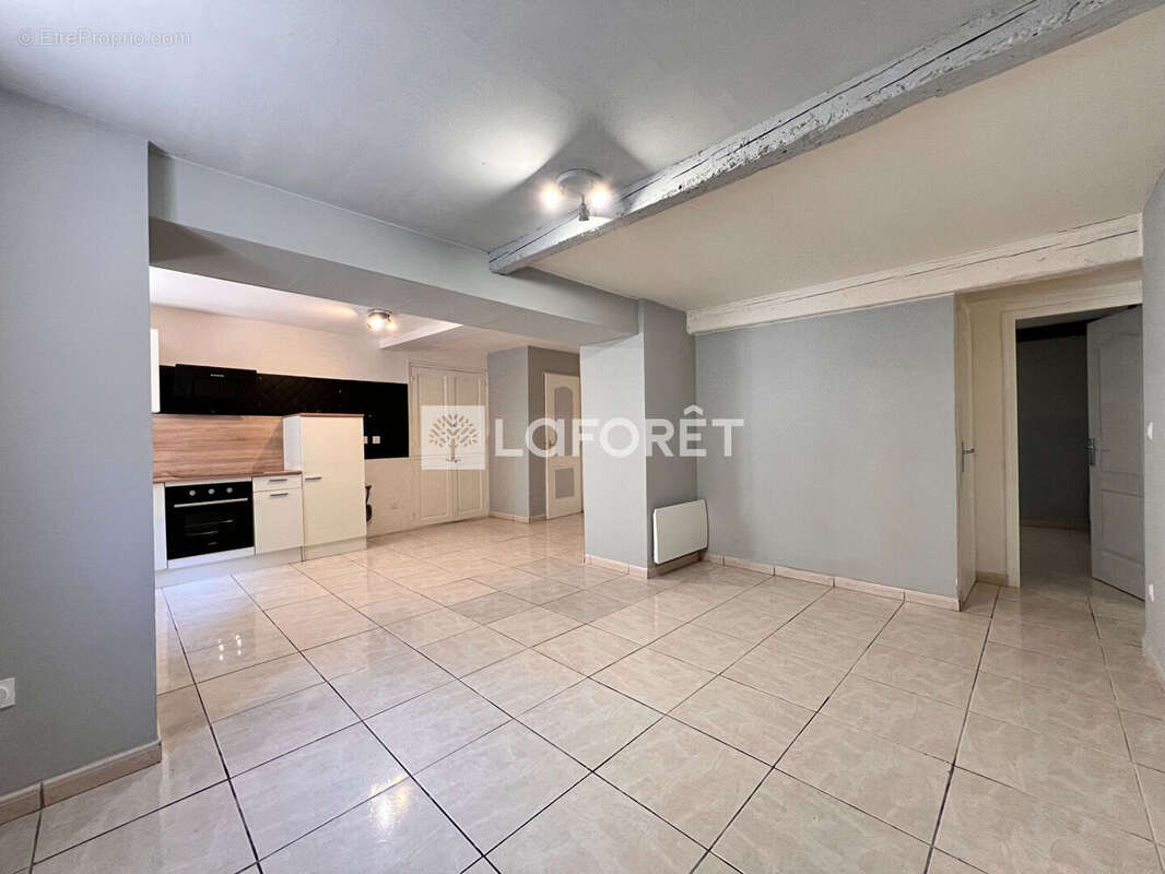 Appartement à CAUDIES-DE-FENOUILLEDES