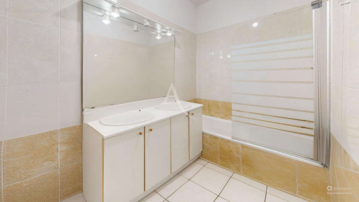 Maison-Appartement de 105m² avec vue incroyable - GARAGE + DOUBLE TERRASSE ! - photo 8