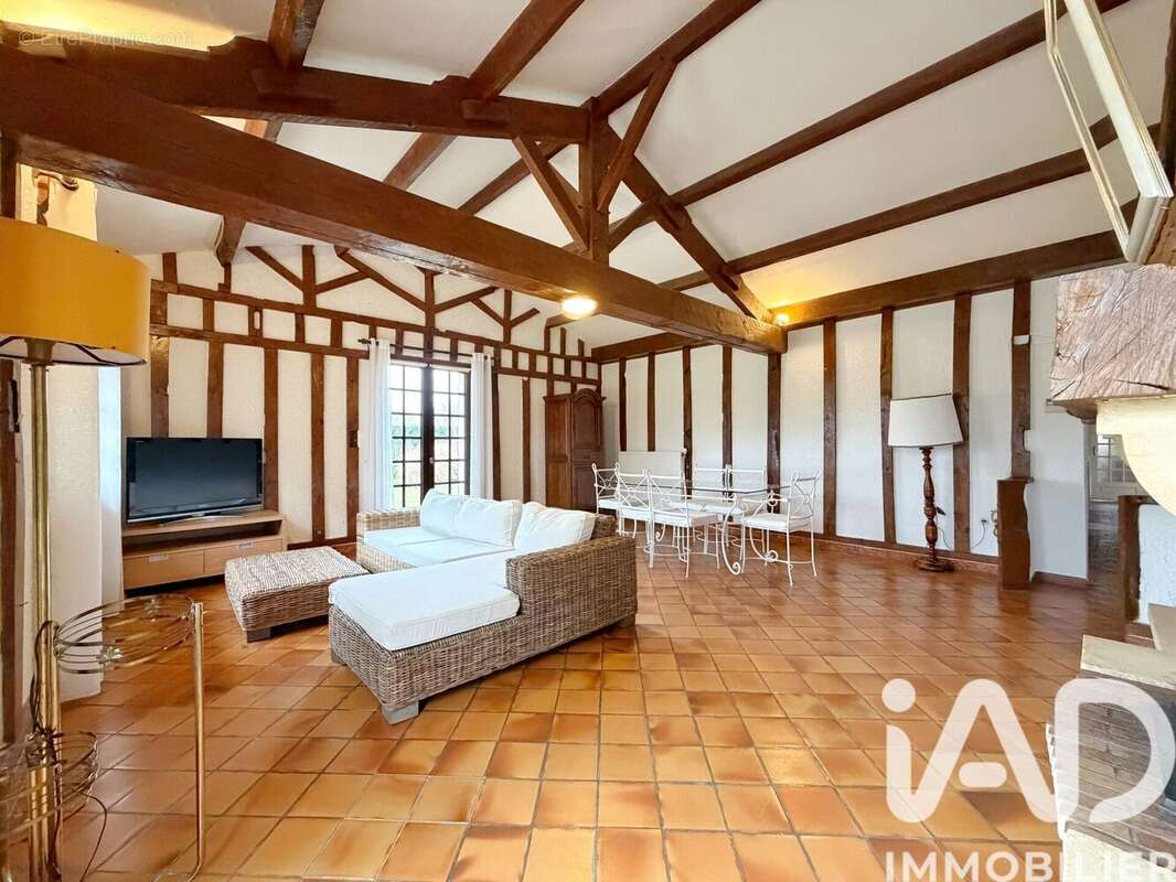 Photo 2 - Maison à LE PIZOU