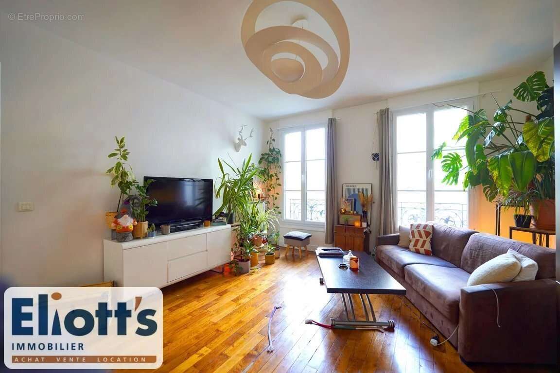 Appartement à PARIS-15E